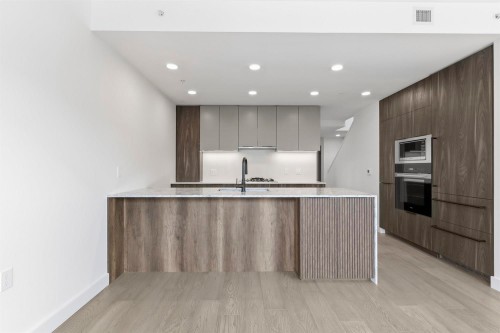 306-3590 39Th Avenue W, Vancouver, BC 