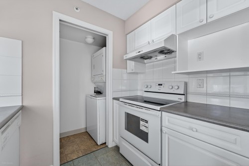401-5860 Dover Crescent, Richmond, BC 