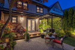 1020 13th Avenue E Vancouver, BC V5T 2L8