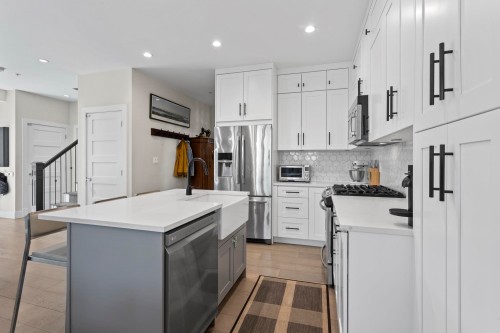 1020 13Th Avenue E, Vancouver, BC 