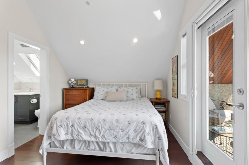 1020 13Th Avenue E, Vancouver, BC 