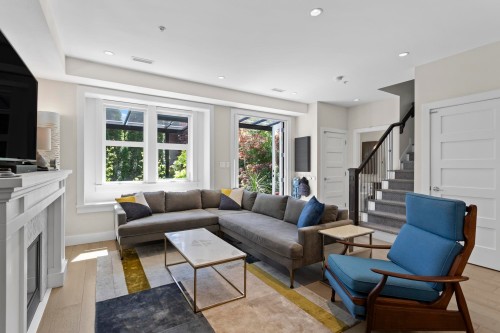 1020 13Th Avenue E, Vancouver, BC 
