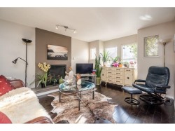 1528 Bond Street  North Vancouver, BC V7J 1E7