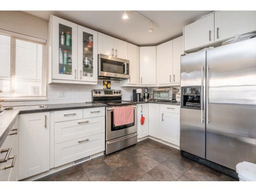 1528 Bond Street, North Vancouver, BC 