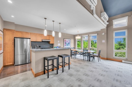 186-3105 Dayanee Springs Boulevard, Coquitlam, BC 