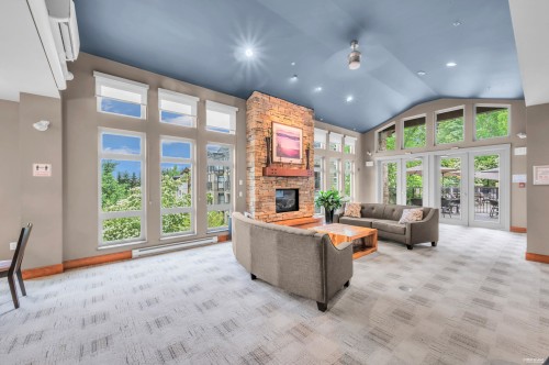 186-3105 Dayanee Springs Boulevard, Coquitlam, BC 
