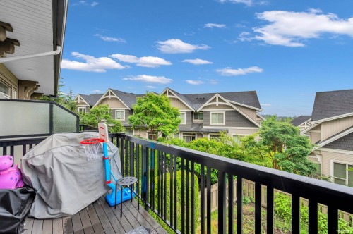 186-3105 Dayanee Springs Boulevard, Coquitlam, BC 