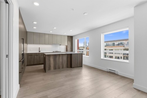 307-3590 39Th Avenue W, Vancouver, BC 