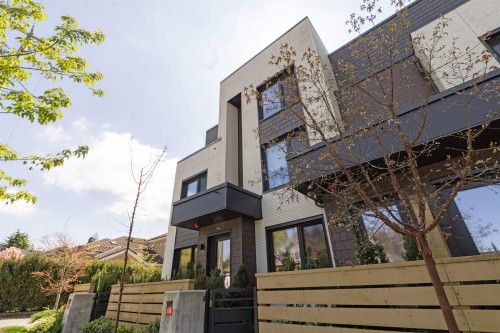 209-606 Foster Avenue, Coquitlam, BC 
