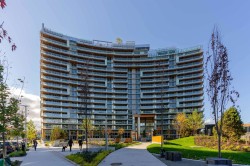 1012-1768 Cook Street  Vancouver, BC V5Y 0N3