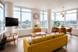 1201-89 2nd Avenue W Vancouver, BC V5Y 0G9