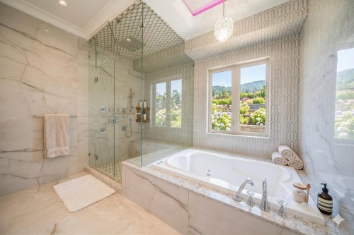 5528 Walton Road, Richmond, BC 