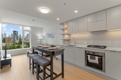 1805-311 Alderson Avenue Coquitlam, BC V3K 0K3