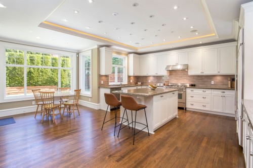 6417 Pitt Street, West Vancouver, BC 