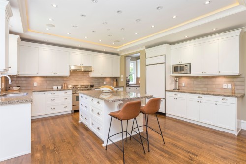 6417 Pitt Street, West Vancouver, BC 