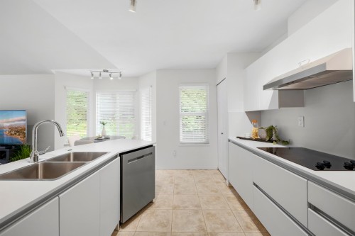 120-101 Parkside Drive, Port Moody, BC 