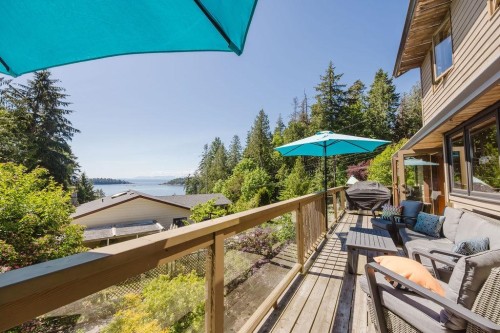 5454 Wakefield Road, Sechelt, BC 