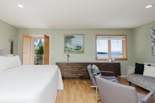 5454 Wakefield Road, Sechelt, BC 