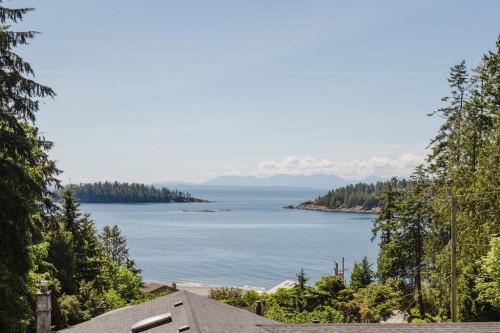 5454 Wakefield Road, Sechelt, BC 