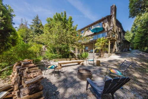 5454 Wakefield Road, Sechelt, BC 