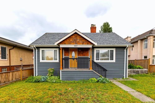 907 Sixth Street  New Westminster, BC V3L 3C8