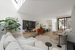 104-1279 Nicola Street  Vancouver, BC V6G 2E8