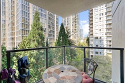 601-989 Beatty Street  Vancouver, BC V6Z 3C2