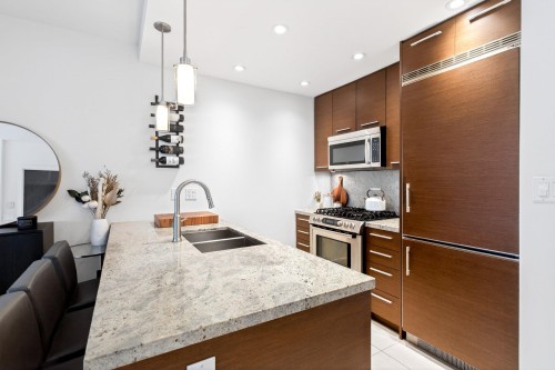 2538 Maple Street, Vancouver, BC 