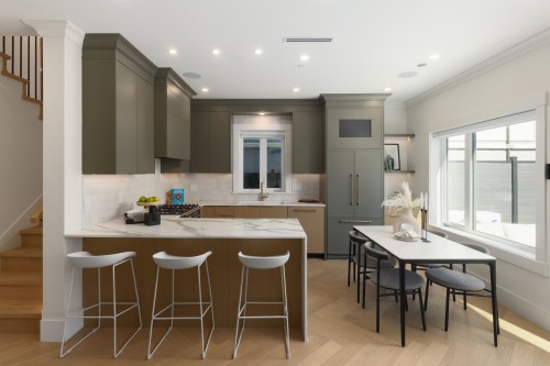 2-258 19 Avenue E, Vancouver, BC 