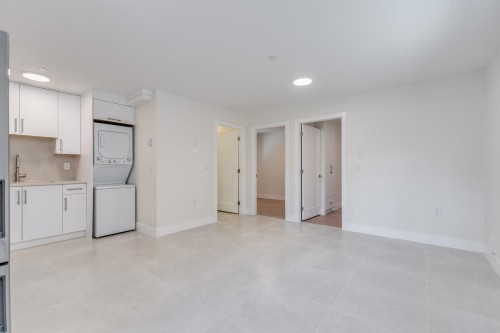 1-2943 44Th Avenue E, Vancouver, BC 