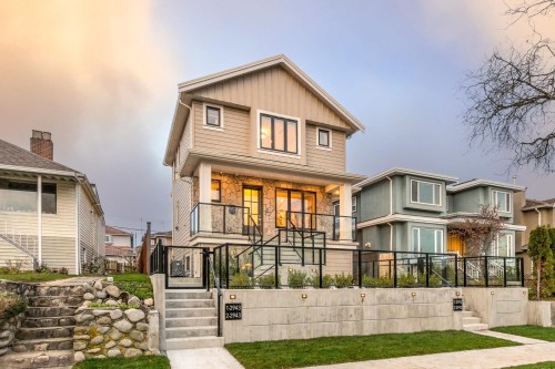 1-2943 44Th Avenue E, Vancouver, BC 