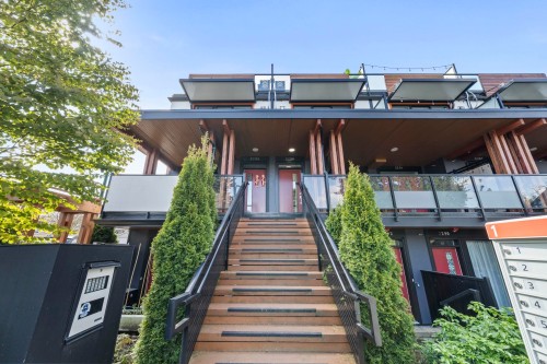 2296 33Rd Avenue E, Vancouver, BC 