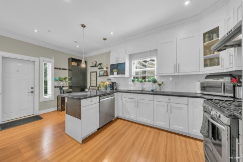 723 12Th Avenue E, Vancouver, BC 