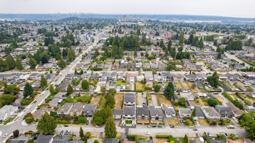 1-7822 Goodlad Street, Burnaby, BC 
