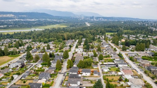 1-7822 Goodlad Street, Burnaby, BC 