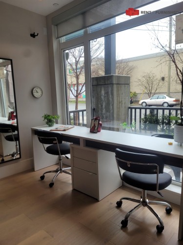 1591 Bowser Avenue, Vancouver, BC 