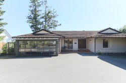 4591 Woodgreen Drive West Vancouver, BC V7S 2V3