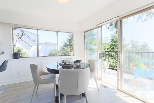 4591 Woodgreen Drive, West Vancouver, BC 