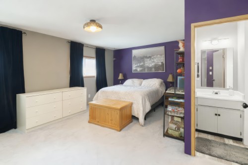 22450 Streng Avenue, Maple Ridge, BC 