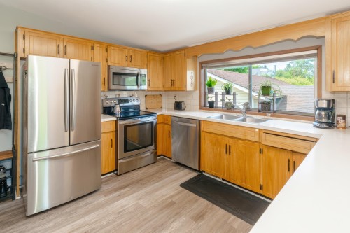 22450 Streng Avenue, Maple Ridge, BC 