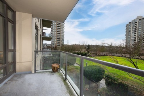 401-4250 Dawson Street, Burnaby, BC - Outdoor With Exterior
