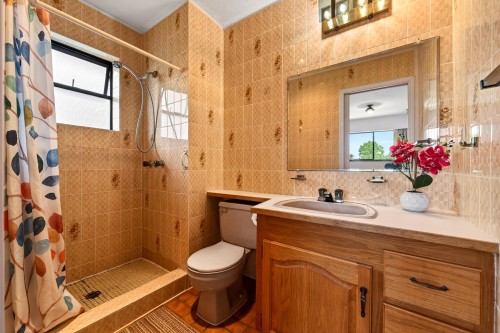 2031 23Rd Avenue E, Vancouver, BC 
