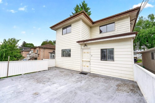 2031 23Rd Avenue E, Vancouver, BC 