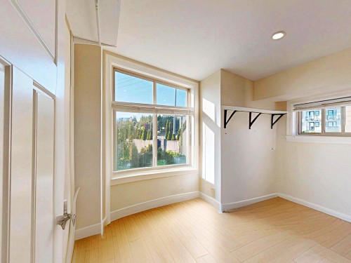 7377 Stride Avenue, Burnaby, BC 