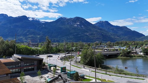 415-1500 Scott Crescent, Squamish, BC 
