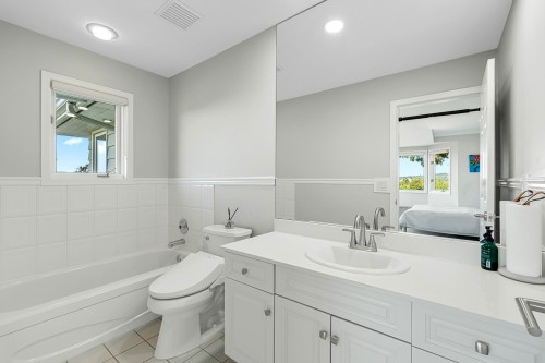 816 Anderson Crescent, West Vancouver, BC 