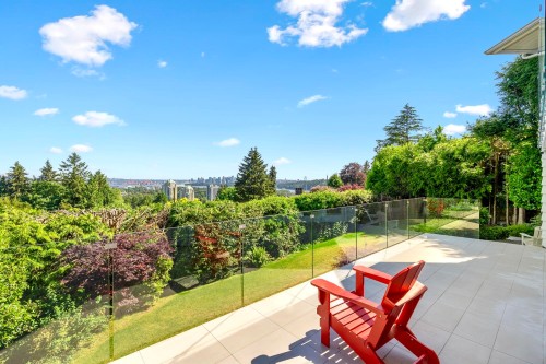 816 Anderson Crescent, West Vancouver, BC 