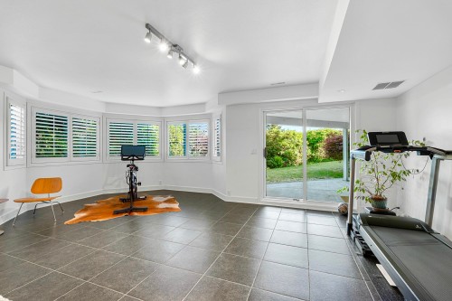 816 Anderson Crescent, West Vancouver, BC 