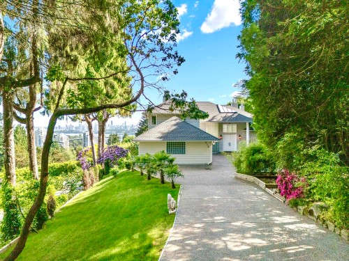 816 Anderson Crescent, West Vancouver, BC 