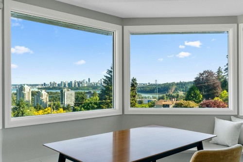 816 Anderson Crescent, West Vancouver, BC 